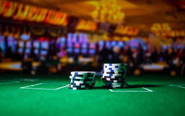 Live dealer table interface on mobile